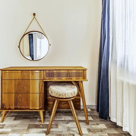 Central And Cozy Flat With Terrace In Sisli Апартаменты