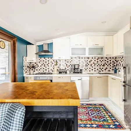 Central And Cozy Flat With Terrace In Sisli Apartamento *