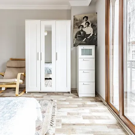 公寓 Central And Cozy Flat With Terrace In Sisli *